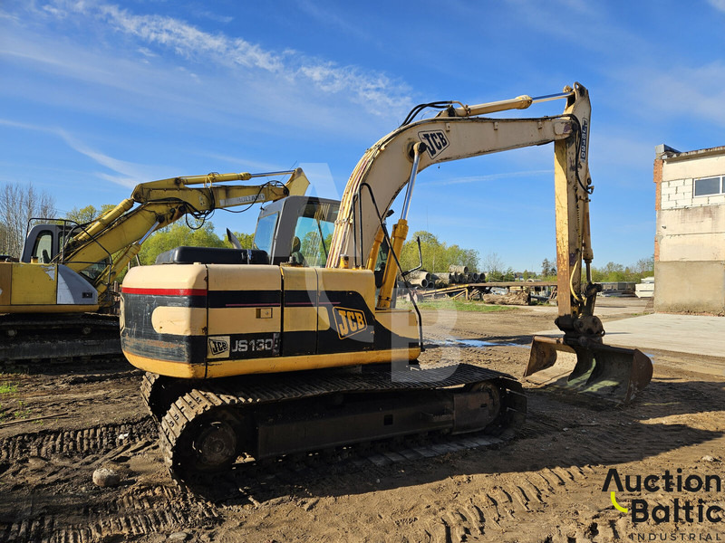 JCB JS 130 - Гусеничный экскаватор: фото 2 JCB JS 130 - Гусеничный экскаватор: фото 2