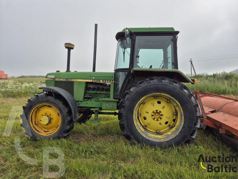John Deere MFWD - Трактор: фото 3 John Deere MFWD - Трактор: фото 3