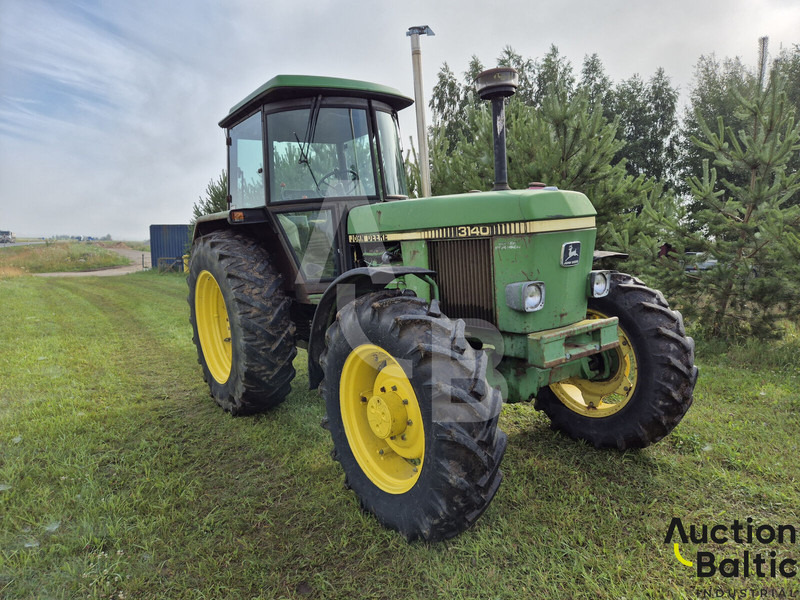 John Deere MFWD - Трактор: фото 2 John Deere MFWD - Трактор: фото 2