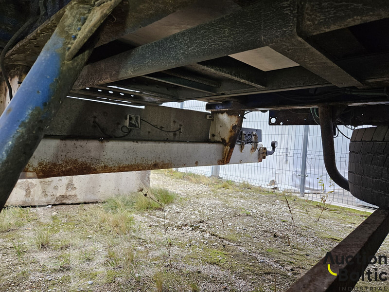 Тентованный полуприцеп LAMBERET YS-2P5: фото 8 Тентованный полуприцеп LAMBERET YS-2P5: фото 8