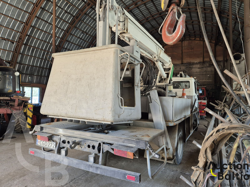 Mercedes-Benz 1114 - Грузовик с подъемником: фото 4 Mercedes-Benz 1114 - Грузовик с подъемником: фото 4