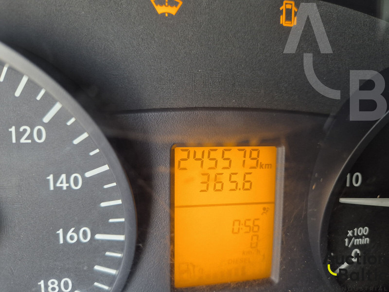 Цельнометаллический фургон Mercedes-Benz Sprinter 314: фото 8 Цельнометаллический фургон Mercedes-Benz Sprinter 314: фото 8