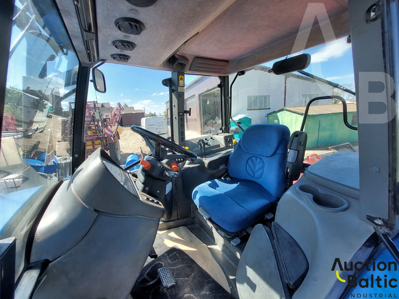 New Holland TM 190 - Трактор: фото 5 New Holland TM 190 - Трактор: фото 5