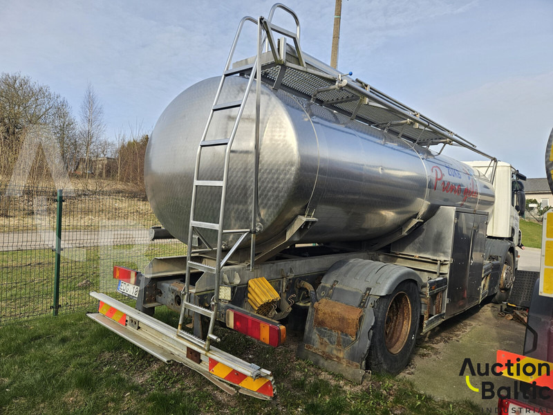 Scania P 230 - Грузовик-цистерна: фото 4 Scania P 230 - Грузовик-цистерна: фото 4
