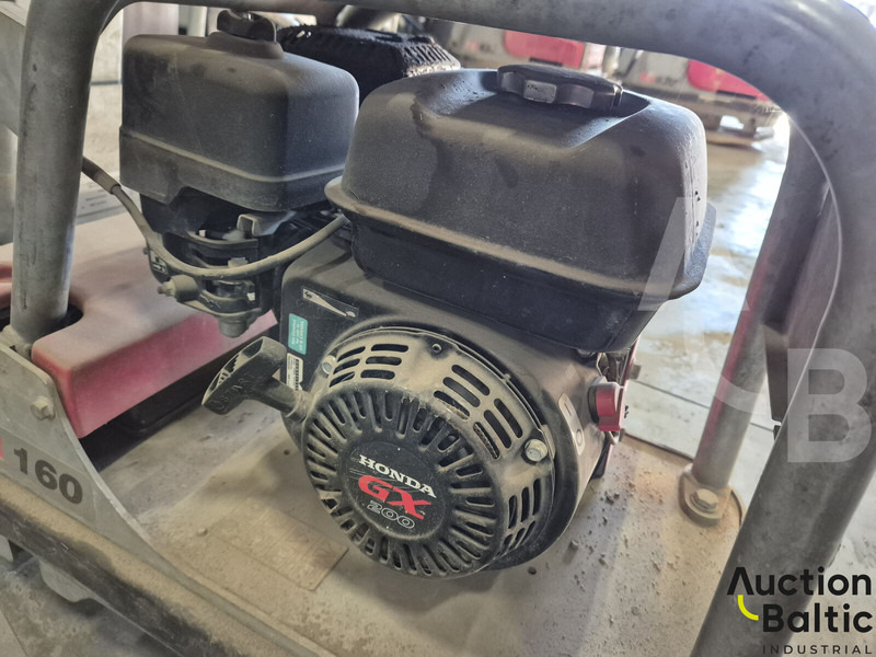 Swepac FB 160 - Виброплита: фото 5 Swepac FB 160 - Виброплита: фото 5