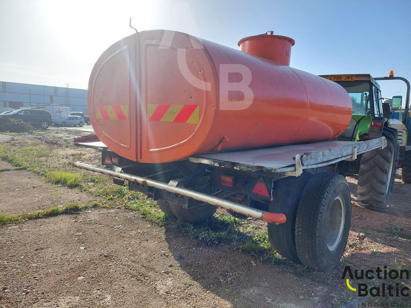Trailer for transporting and watering water - Прицеп-цистерна: фото 3 Trailer for transporting and watering water - Прицеп-цистерна: фото 3
