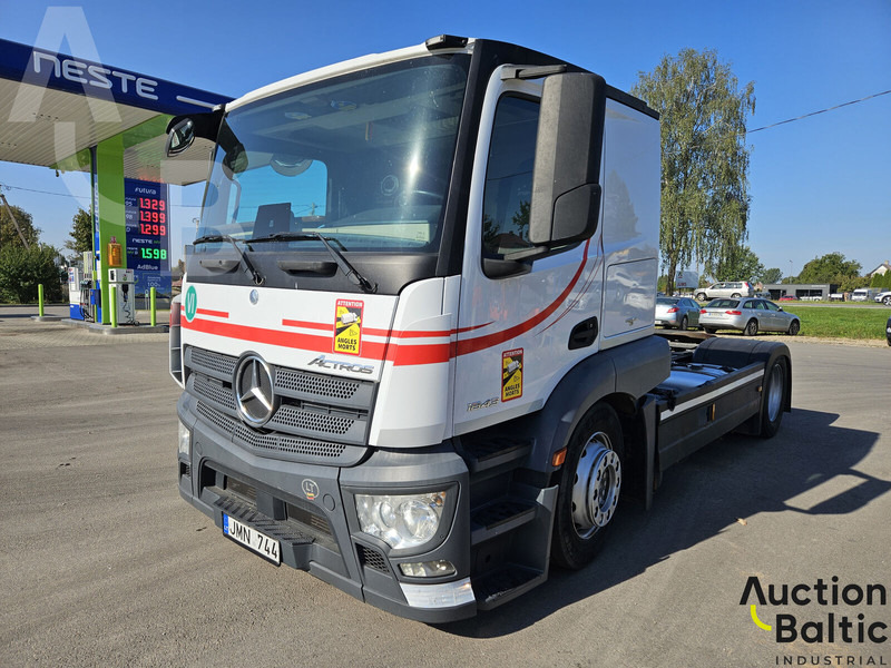 Mercedes-Benz Actros - Тягач: фото 1 Mercedes-Benz Actros - Тягач: фото 1