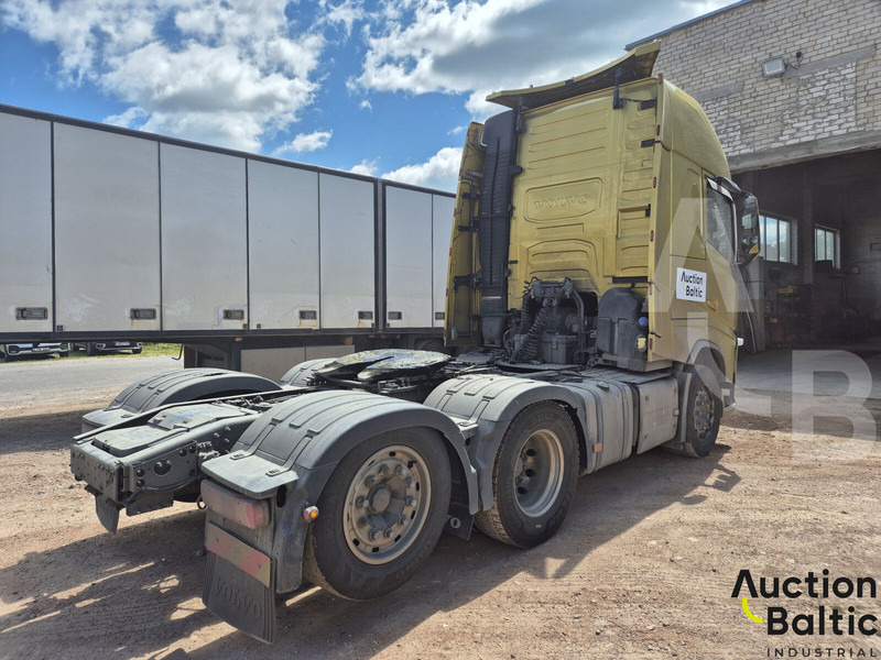 Volvo FH - Тягач: фото 3 Volvo FH - Тягач: фото 3