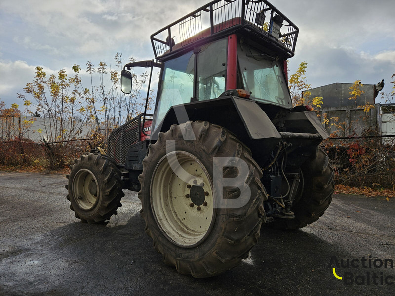 Valtra A 93H - Трактор: фото 3 Valtra A 93H - Трактор: фото 3