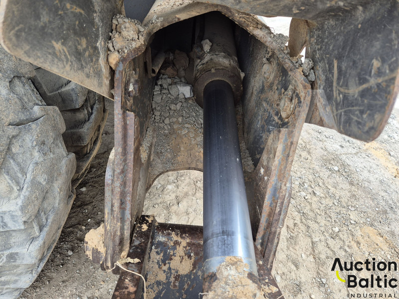 Колёсный экскаватор Volvo EW 160 B: фото 14