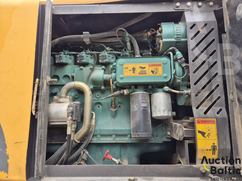 Колёсный экскаватор Volvo EW 160 B: фото 12