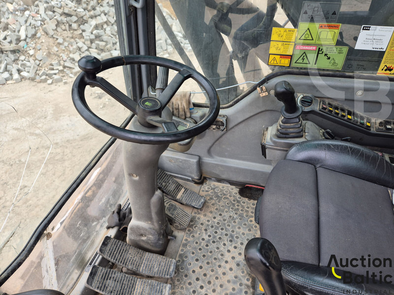 Колёсный экскаватор Volvo EW 160 B: фото 7