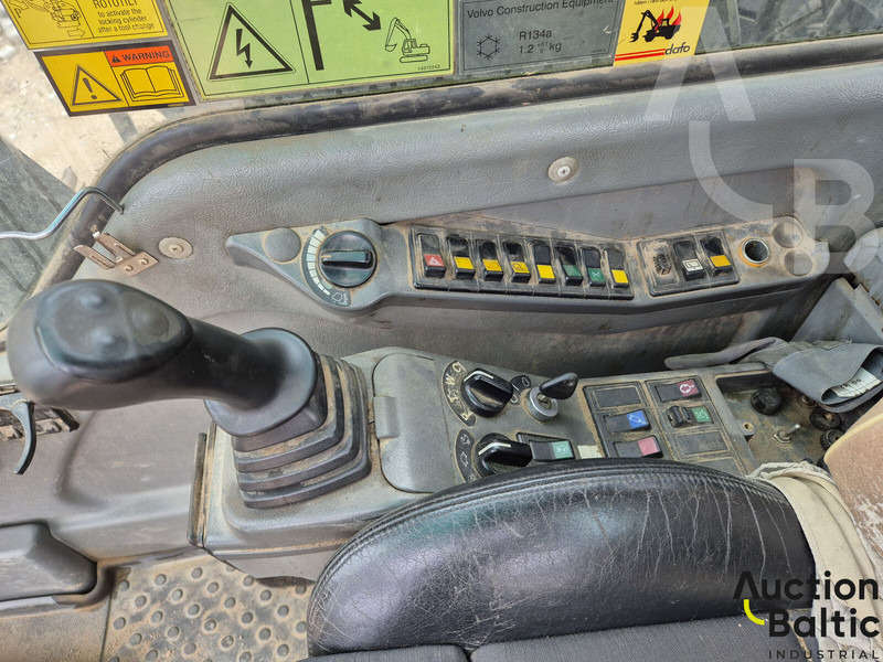 Колёсный экскаватор Volvo EW 160 B: фото 10