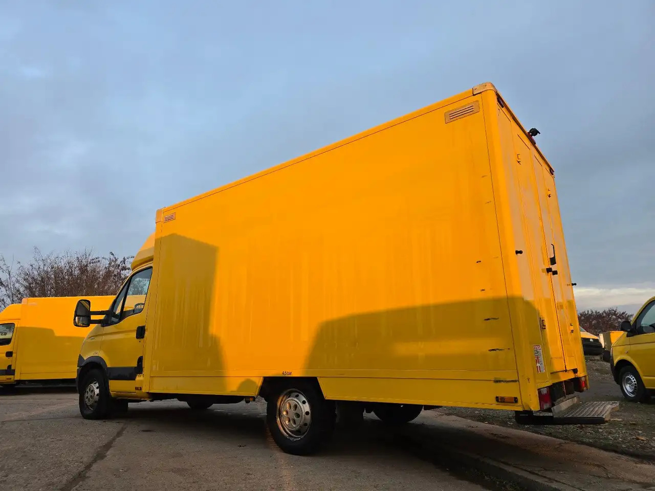 Iveco Daily/ Regalsystem/Luftfeder/1. Hand - Фургон с закрытым кузовом: фото 4 Iveco Daily/ Regalsystem/Luftfeder/1. Hand - Фургон с закрытым кузовом: фото 4