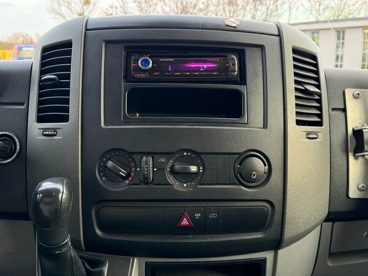 Фургон с закрытым кузовом Mercedes-Benz Sprinter/Koffer/Regalsystem/ EU5/ 1. Hand: фото 13 Фургон с закрытым кузовом Mercedes-Benz Sprinter/Koffer/Regalsystem/ EU5/ 1. Hand: фото 13