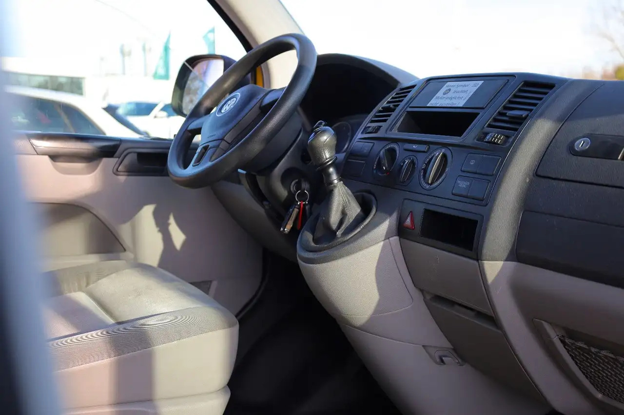 Цельнометаллический фургон Volkswagen T5 lang Transporter Kasten-Kombi 2.0 TDI/EU5: фото 10 Цельнометаллический фургон Volkswagen T5 lang Transporter Kasten-Kombi 2.0 TDI/EU5: фото 10