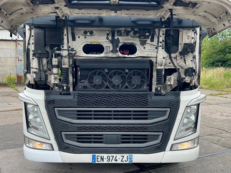 Volvo FH 500 Park cool***2xdieseltanks***Fridge***FH500 2017 - Тягач: фото 4 Volvo FH 500 Park cool***2xdieseltanks***Fridge***FH500 2017 - Тягач: фото 4