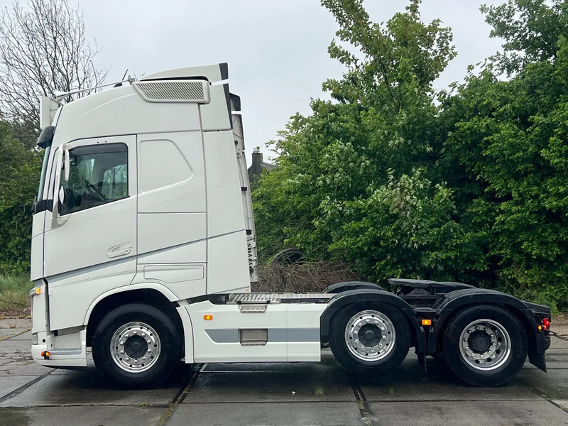 Volvo FH 500 STEERING AXLE***LIFT AXLE***FH500 6x2*** - Тягач: фото 3 Volvo FH 500 STEERING AXLE***LIFT AXLE***FH500 6x2*** - Тягач: фото 3