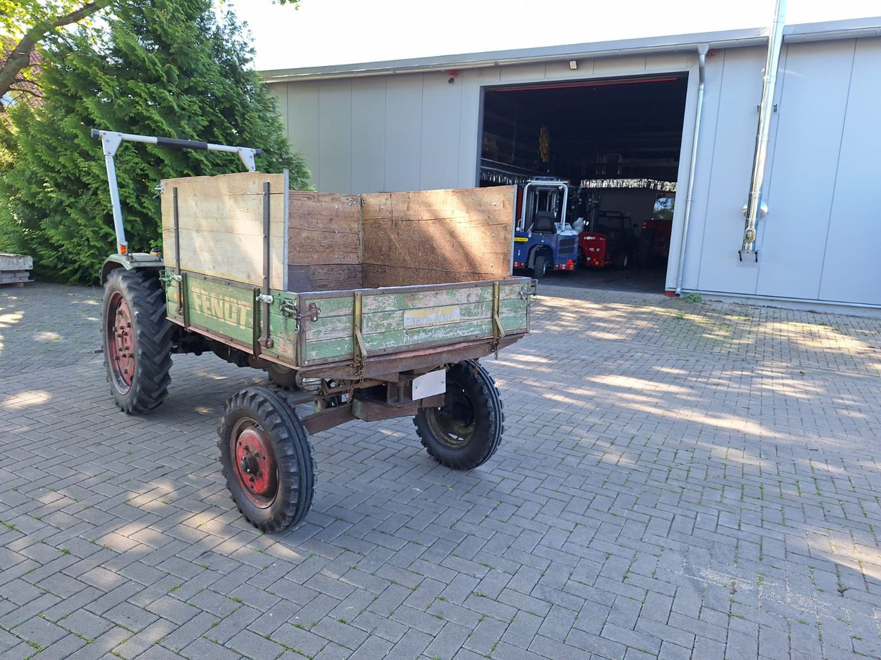 Fendt F 220 GT Geräteträger - Трактор: фото 3 Fendt F 220 GT Geräteträger - Трактор: фото 3