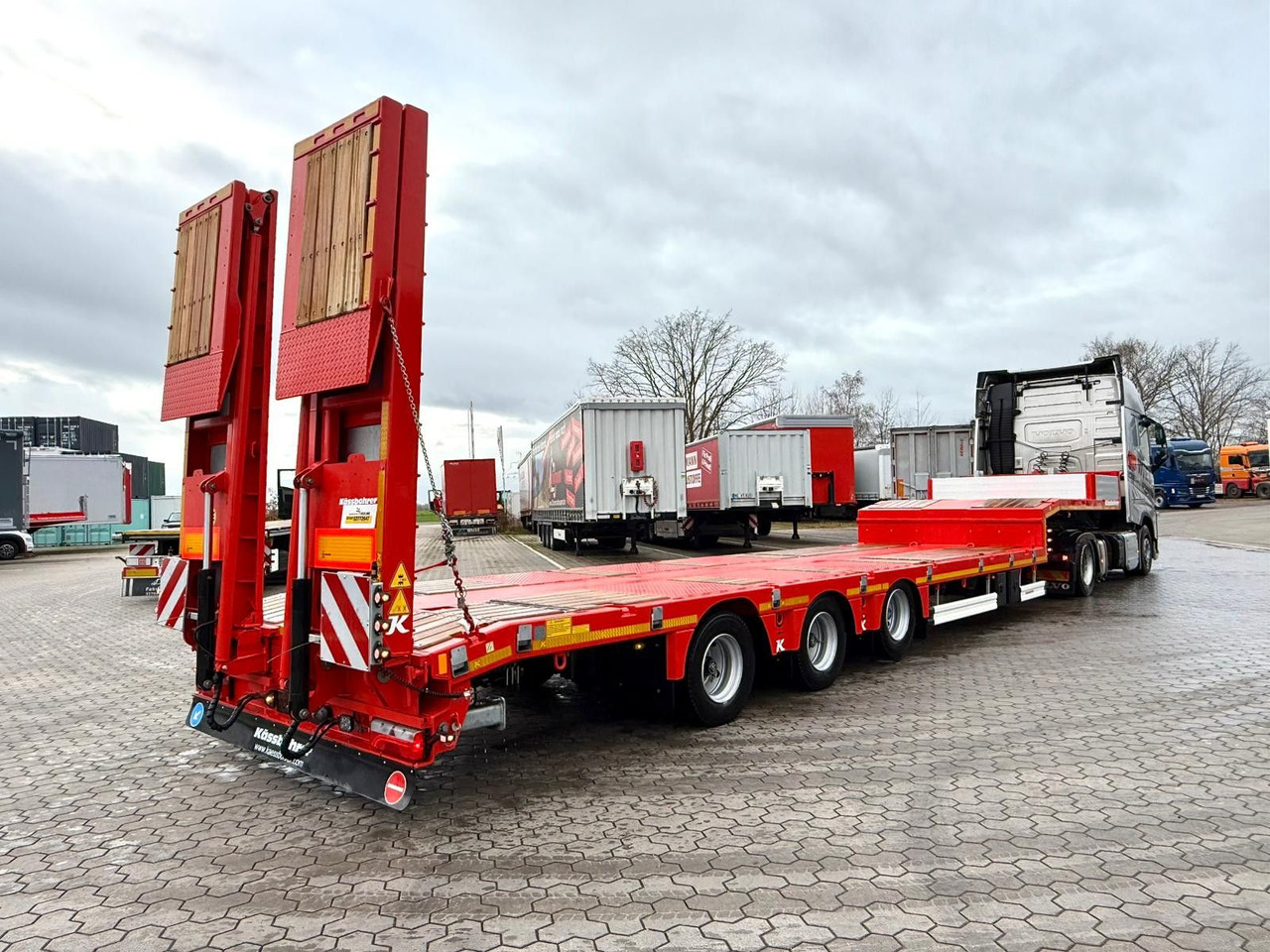 Kässbohrer K.SLS 3 / 0N 18/30 Tieflader mit hydr. Rampen - Низкорамный полуприцеп: фото 2 Kässbohrer K.SLS 3 / 0N 18/30 Tieflader mit hydr. Rampen - Низкорамный полуприцеп: фото 2