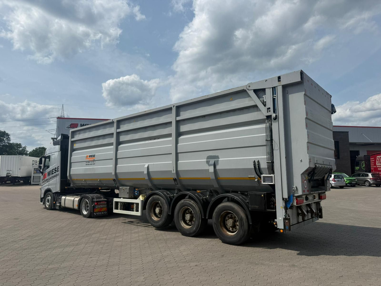 Kotte Kombiauflieger für Gülle und Schüttgut - Полуприцеп-цистерна: фото 1 Kotte Kombiauflieger für Gülle und Schüttgut - Полуприцеп-цистерна: фото 1