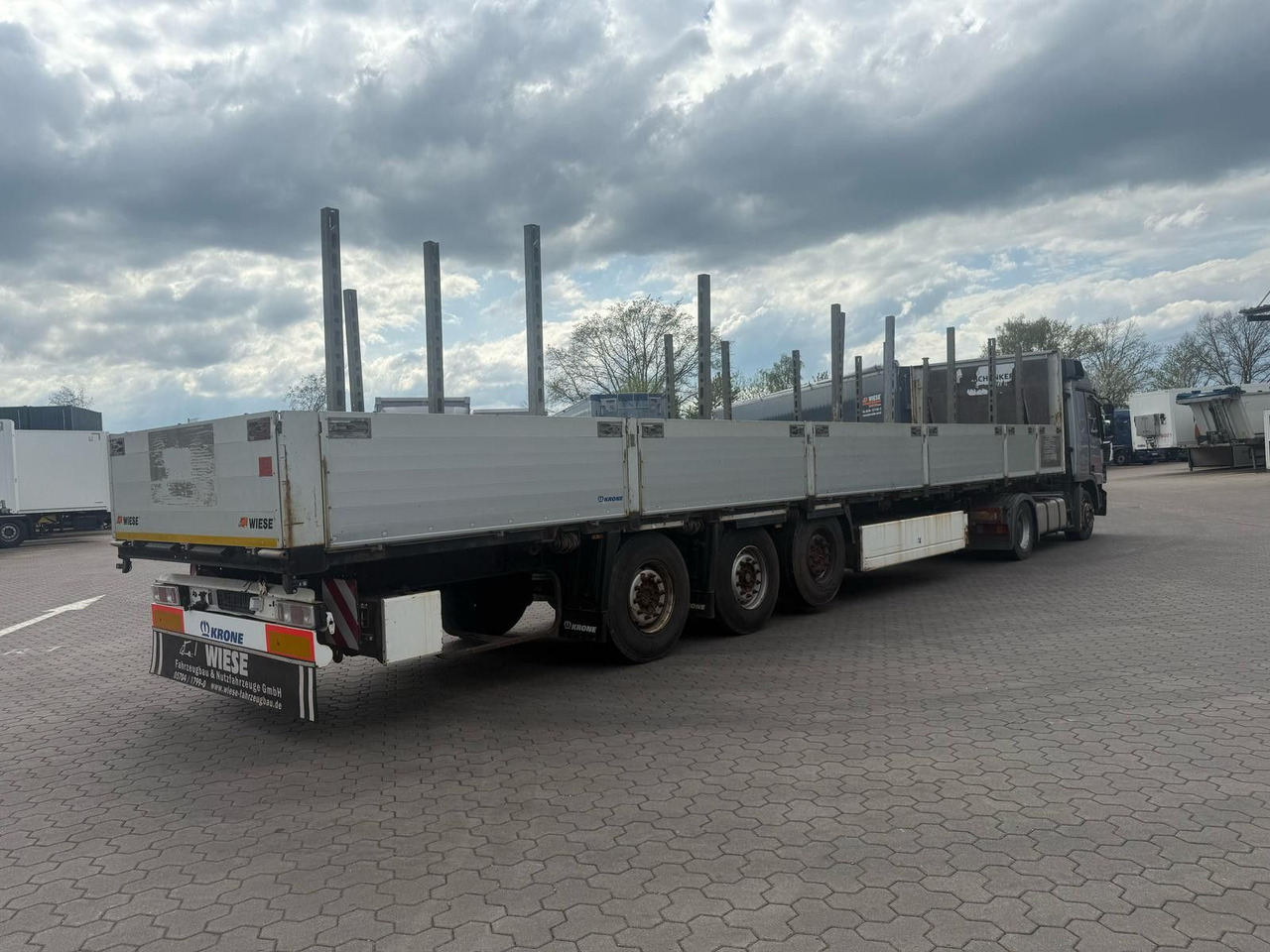 Krone Stahlmattenauflieger mit Bordwände - TÜV Neu - Полуприцеп бортовой/ Платформа: фото 2 Krone Stahlmattenauflieger mit Bordwände - TÜV Neu - Полуприцеп бортовой/ Платформа: фото 2