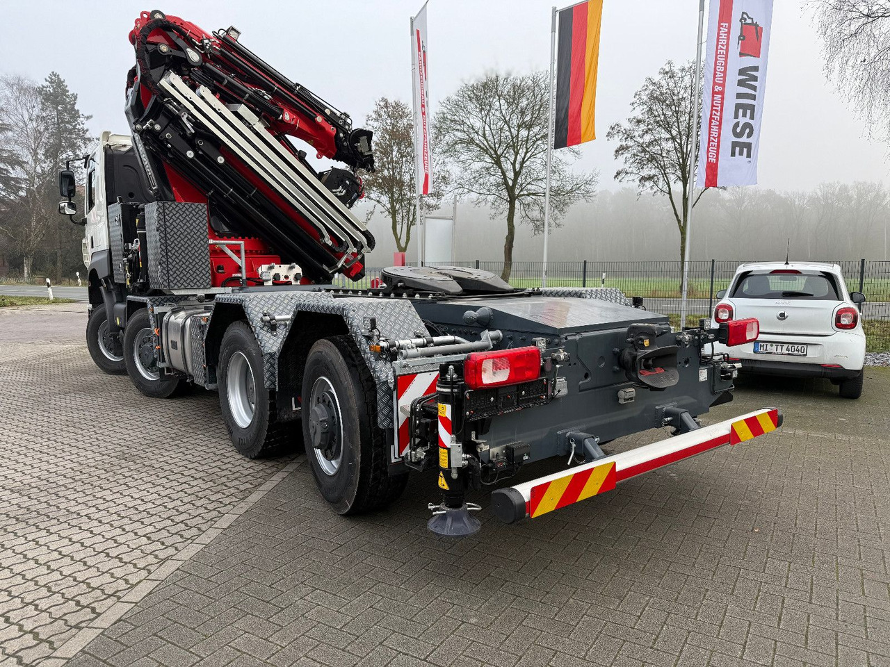 Tatra 41.500 8x8 Phoenix Fassi F710 Kran - Грузовик бортовой/ Платформа, Автоманипулятор: фото 4 Tatra 41.500 8x8 Phoenix Fassi F710 Kran - Грузовик бортовой/ Платформа, Автоманипулятор: фото 4