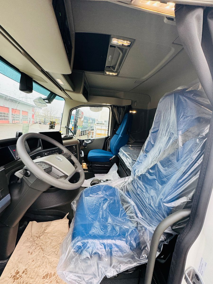 Volvo FH 500 8x4 Kran F710 RA2.27 Jib & Winde Sofort - Автоманипулятор: фото 5 Volvo FH 500 8x4 Kran F710 RA2.27 Jib & Winde Sofort - Автоманипулятор: фото 5