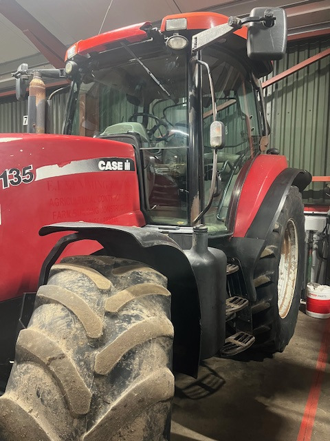 CASE IH MXU 135 - Трактор: фото 3 CASE IH MXU 135 - Трактор: фото 3