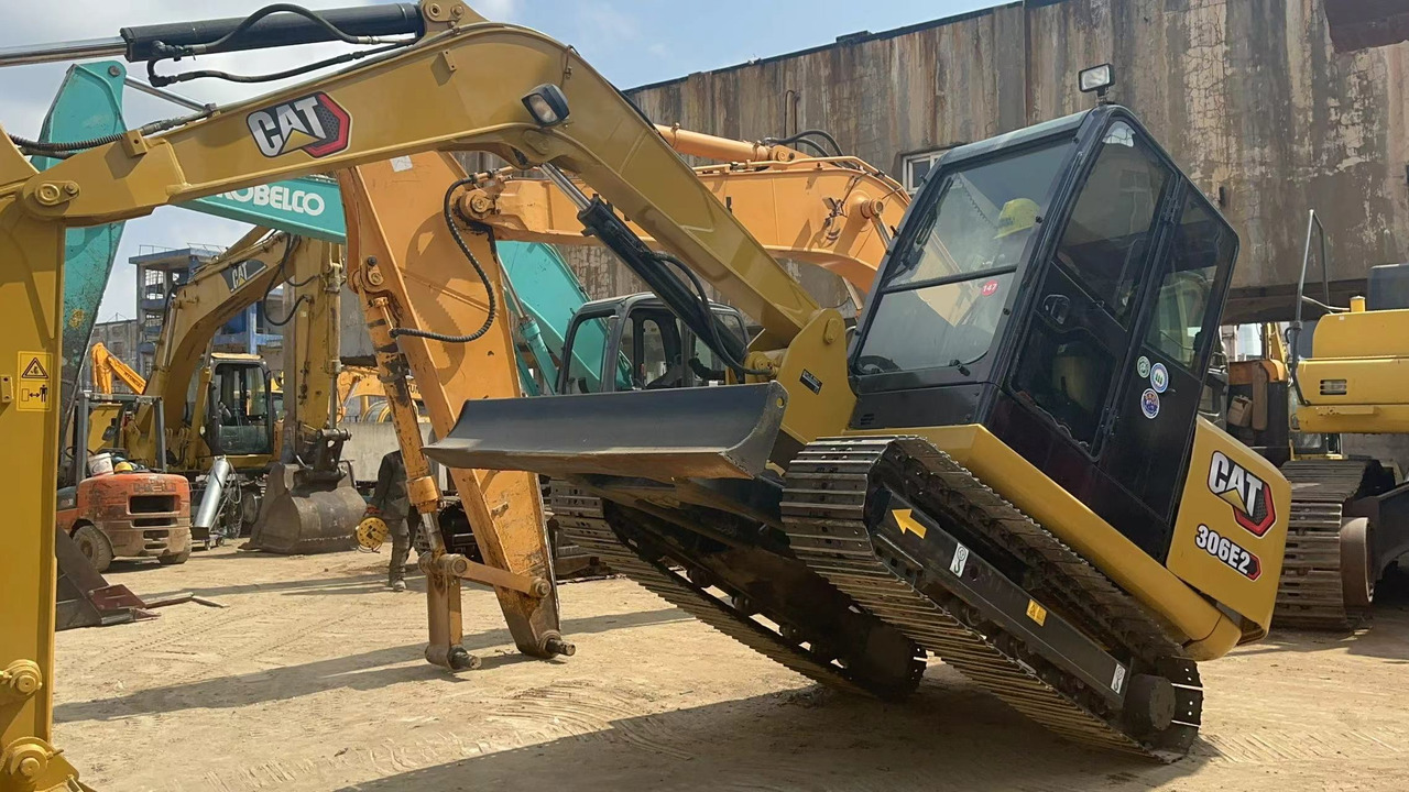 CATERPILLAR 306E2 - Мини-экскаватор: фото 2 CATERPILLAR 306E2 - Мини-экскаватор: фото 2
