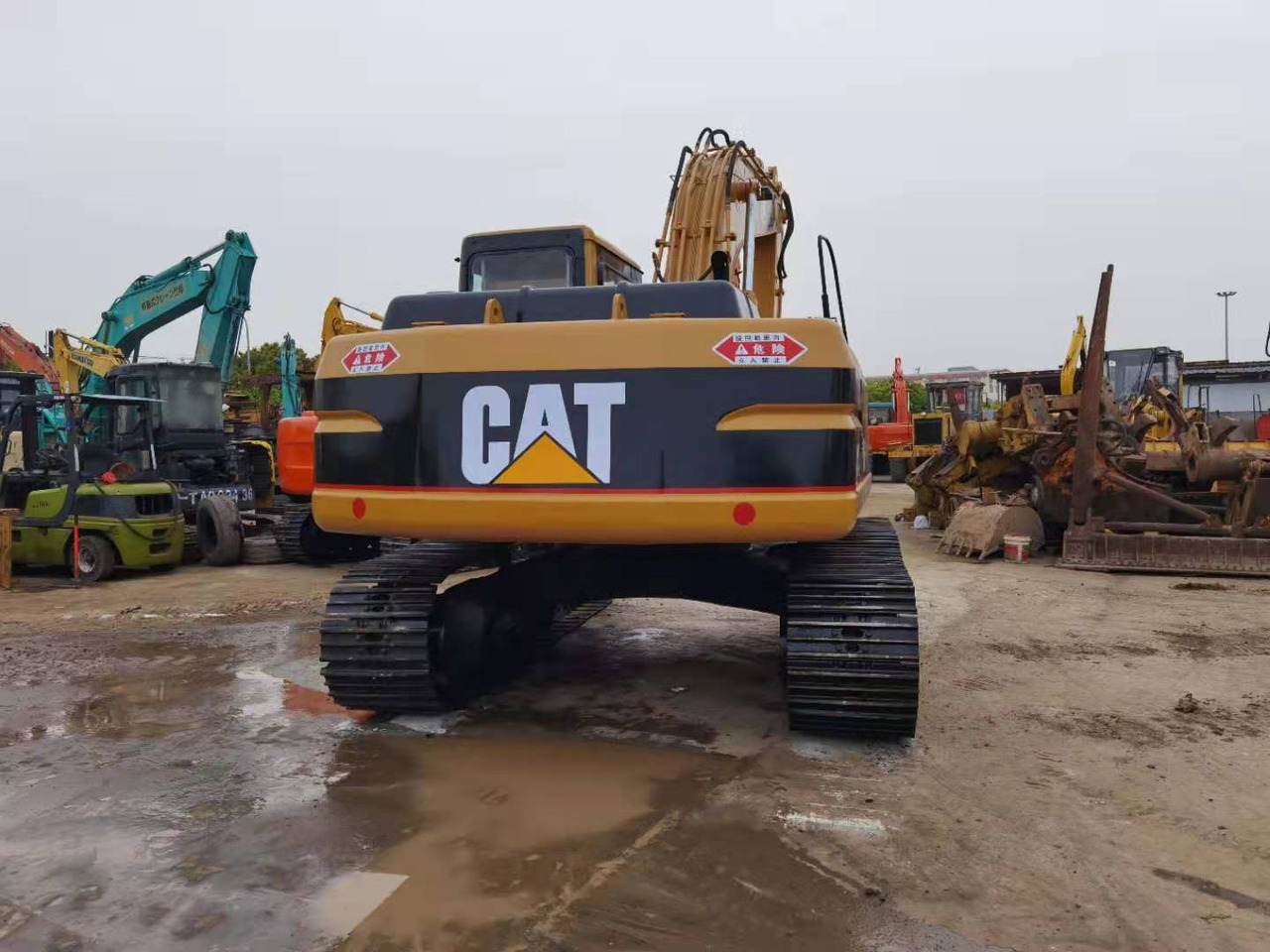 CATERPILLAR 320B - Гусеничный экскаватор: фото 3 CATERPILLAR 320B - Гусеничный экскаватор: фото 3