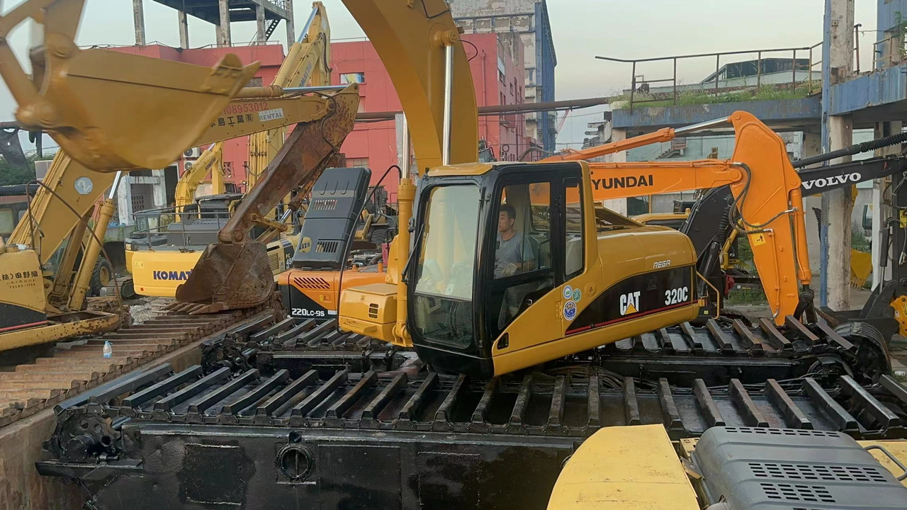 CATERPILLAR 320C - Водный экскаватор: фото 4 CATERPILLAR 320C - Водный экскаватор: фото 4