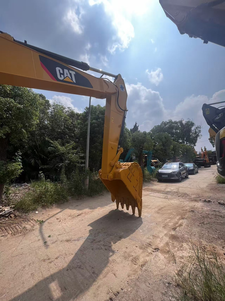 CATERPILLAR 323D - Гусеничный экскаватор: фото 5 CATERPILLAR 323D - Гусеничный экскаватор: фото 5