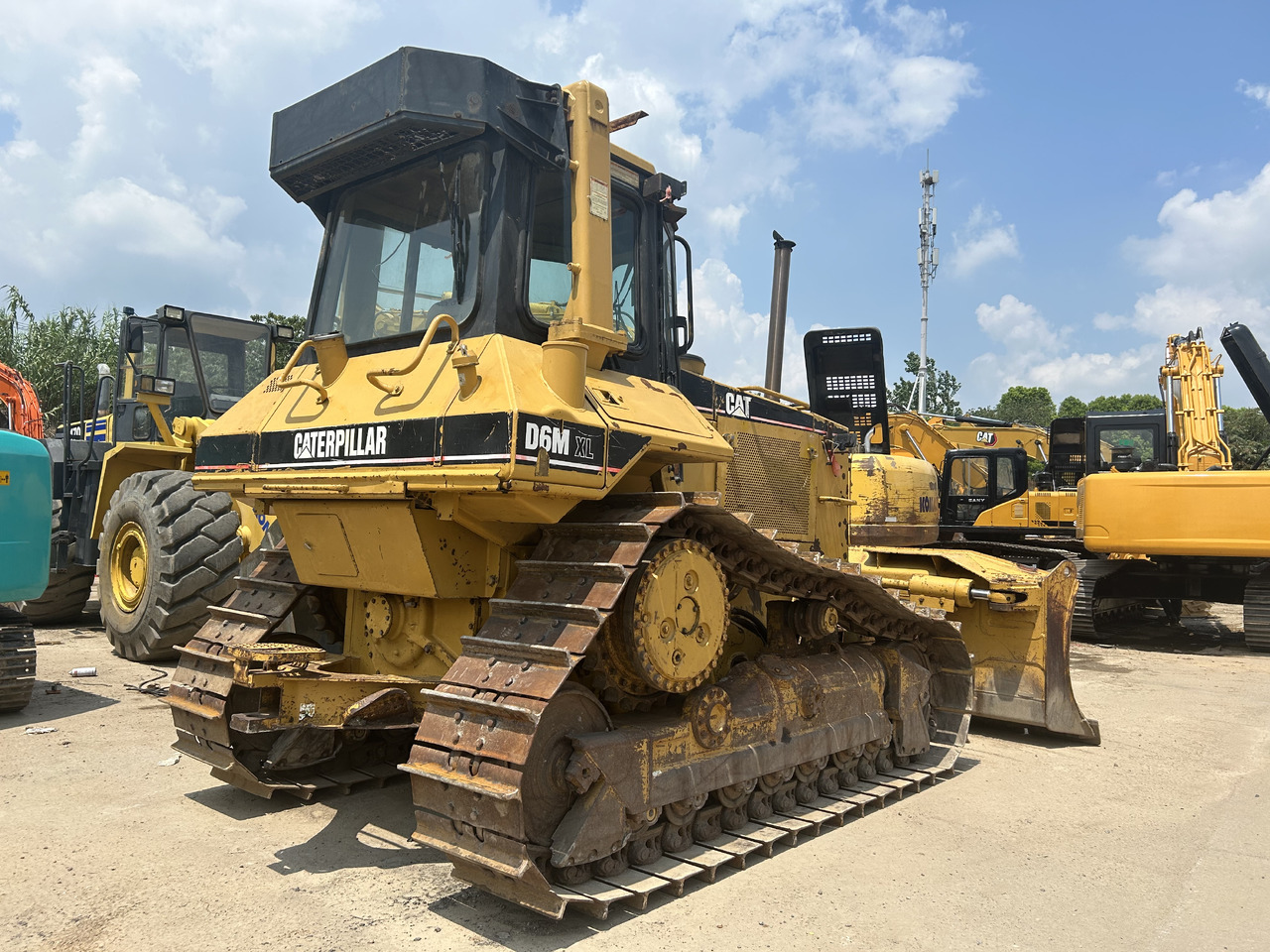 CATERPILLAR D6M XL - Бульдозер: фото 2 CATERPILLAR D6M XL - Бульдозер: фото 2