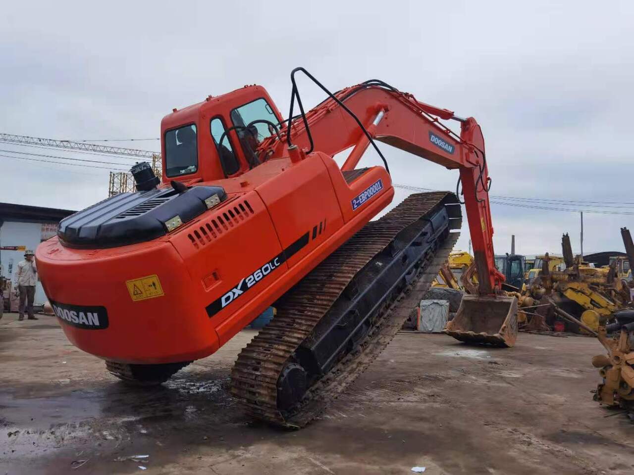 DOOSAN DX260 - Гусеничный экскаватор: фото 3 DOOSAN DX260 - Гусеничный экскаватор: фото 3
