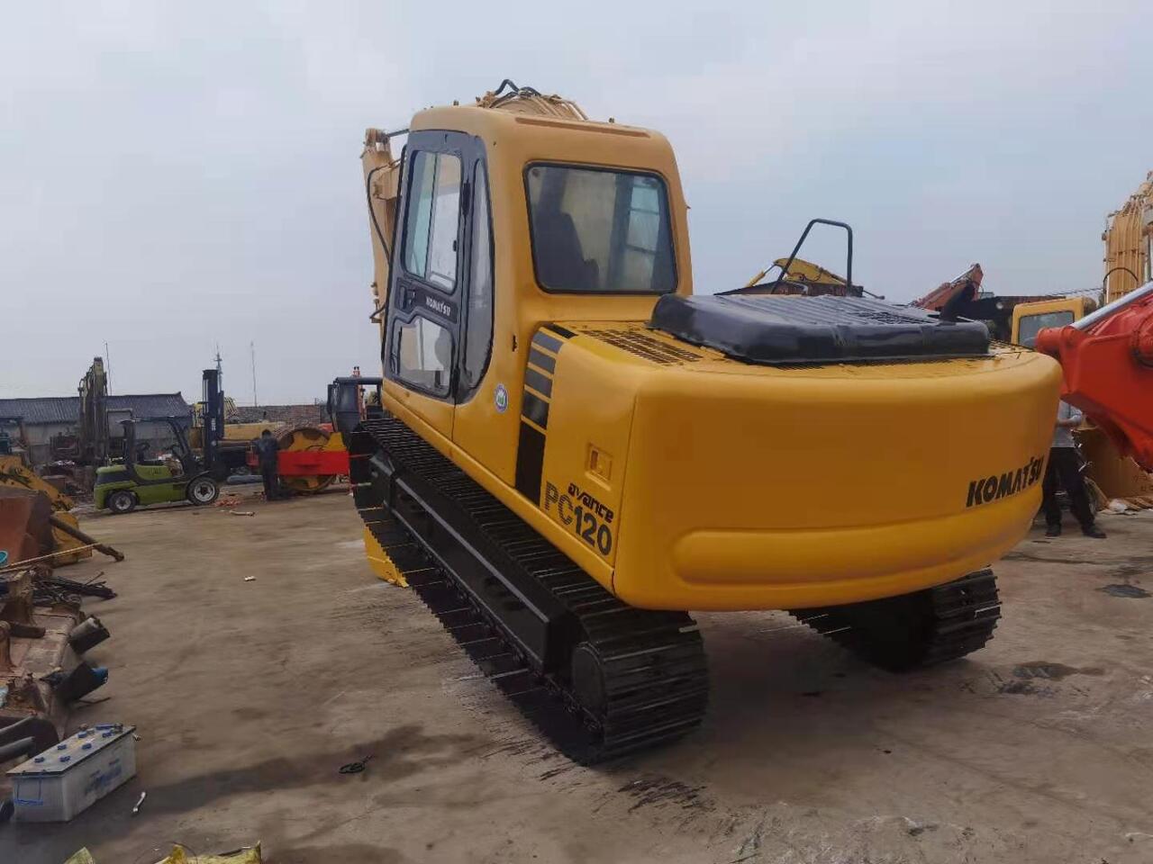 KOMATSU PC120-6 - Гусеничный экскаватор: фото 4 KOMATSU PC120-6 - Гусеничный экскаватор: фото 4