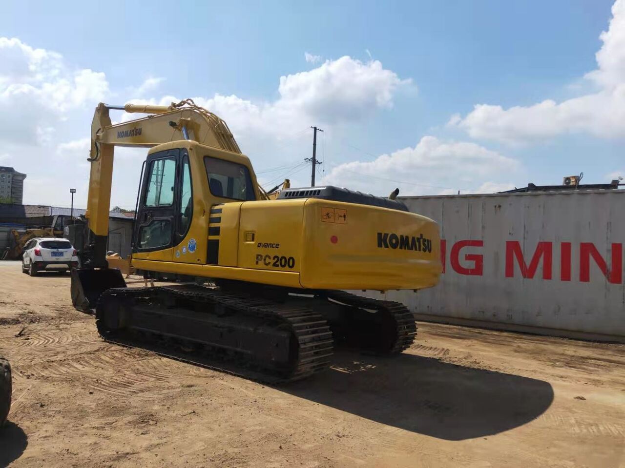 KOMATSU PC200-6 - Гусеничный экскаватор: фото 3 KOMATSU PC200-6 - Гусеничный экскаватор: фото 3