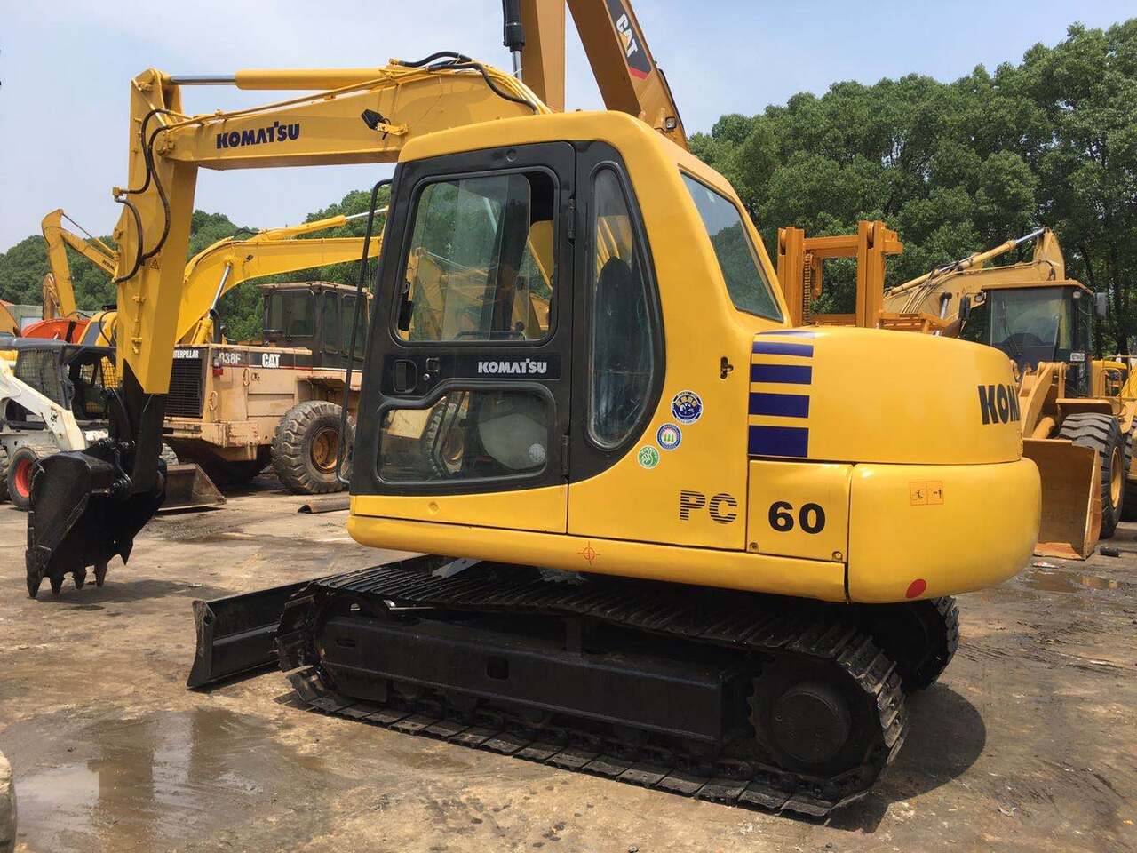 KOMATSU PC60-7 - Мини-экскаватор: фото 2 KOMATSU PC60-7 - Мини-экскаватор: фото 2