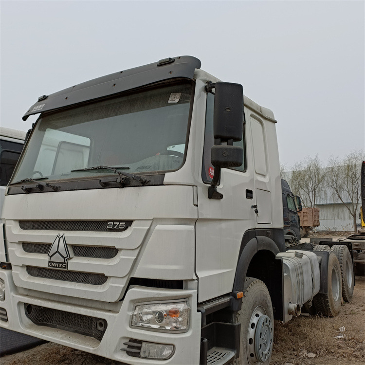 HOWO 6x4 375hp tractor - Тягач: фото 2 HOWO 6x4 375hp tractor - Тягач: фото 2