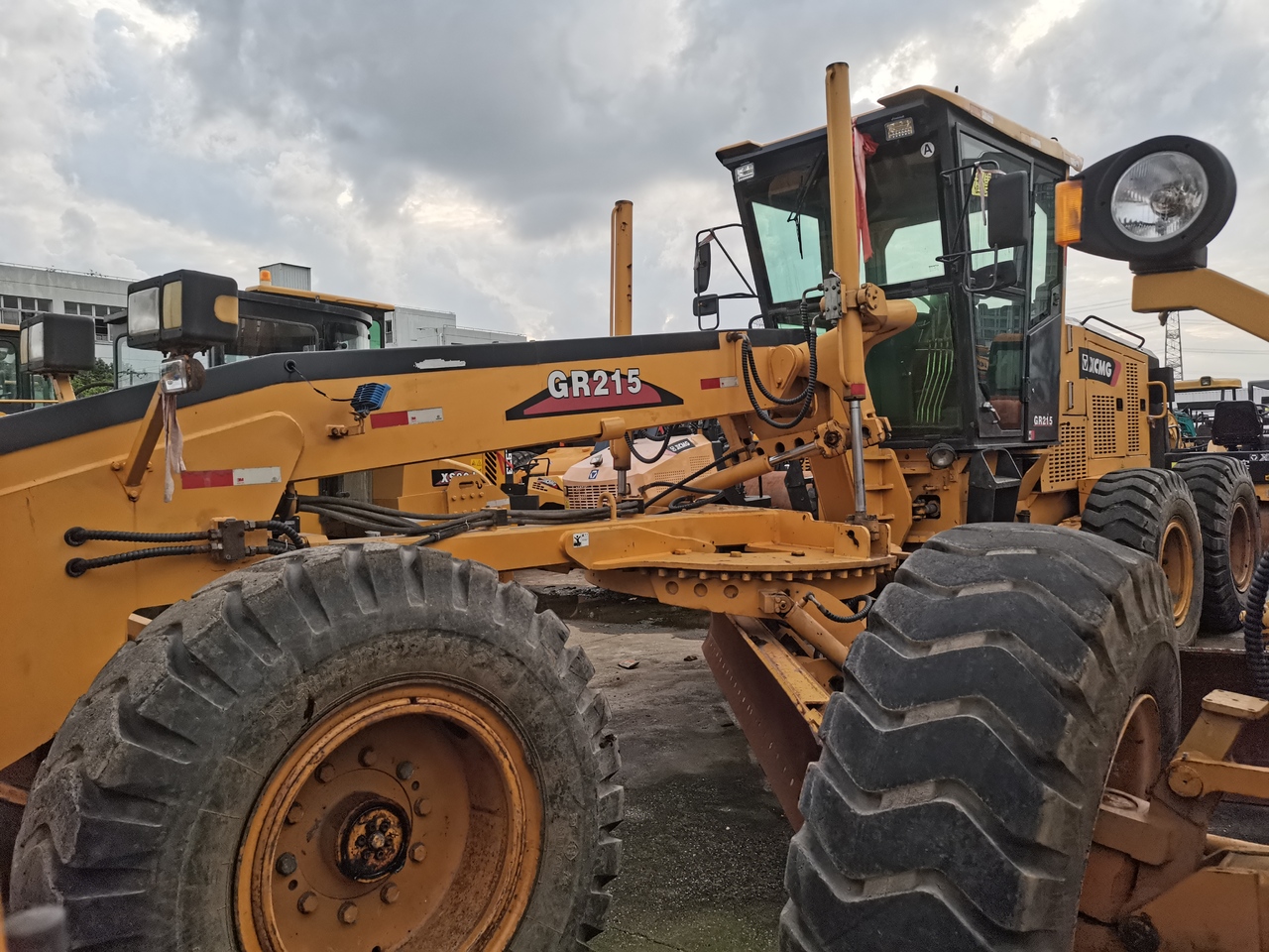 XCMG GR215 - Грейдер: фото 3 XCMG GR215 - Грейдер: фото 3