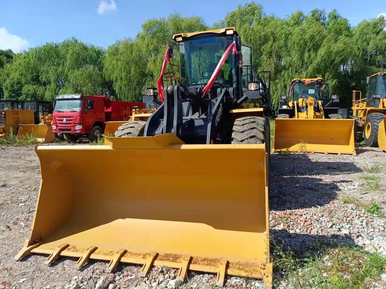 Колёсный погрузчик XCMG LW500KV: фото 7