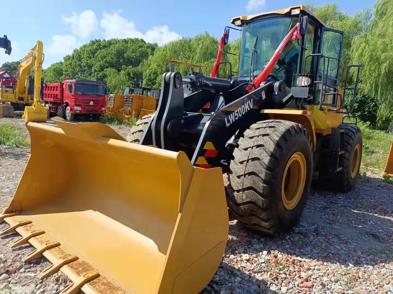 Колёсный погрузчик XCMG LW500KV: фото 8