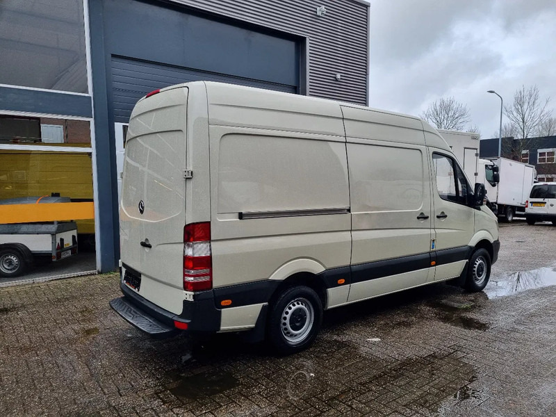Mercedes-Benz Sprinter 311 CDI L2H2 EURO 6 2.2 CDI RWD - Цельнометаллический фургон: фото 2 Mercedes-Benz Sprinter 311 CDI L2H2 EURO 6 2.2 CDI RWD - Цельнометаллический фургон: фото 2