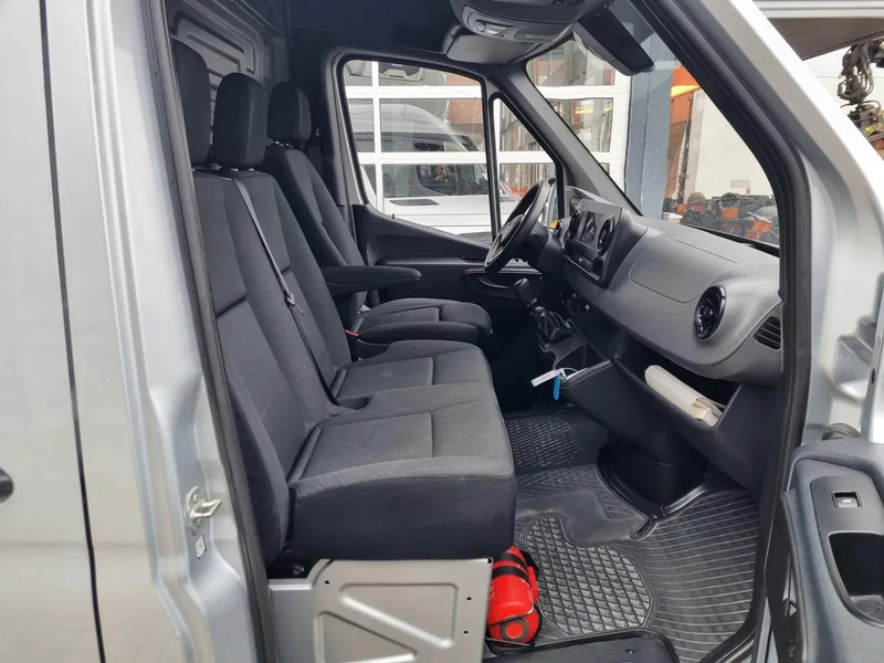 Mercedes-Benz Sprinter 314 CDI L2H2 EURO 6/ Airco/ Navi/ Camera - Цельнометаллический фургон: фото 2 Mercedes-Benz Sprinter 314 CDI L2H2 EURO 6/ Airco/ Navi/ Camera - Цельнометаллический фургон: фото 2