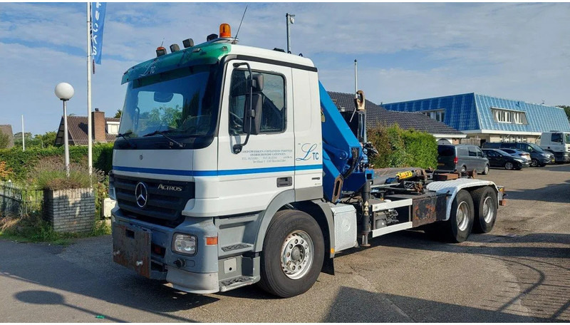 Mercedes-Benz Actros 2641 EPS 3 pedal 6x4 Container crane - Автоманипулятор: фото 1 Mercedes-Benz Actros 2641 EPS 3 pedal 6x4 Container crane - Автоманипулятор: фото 1