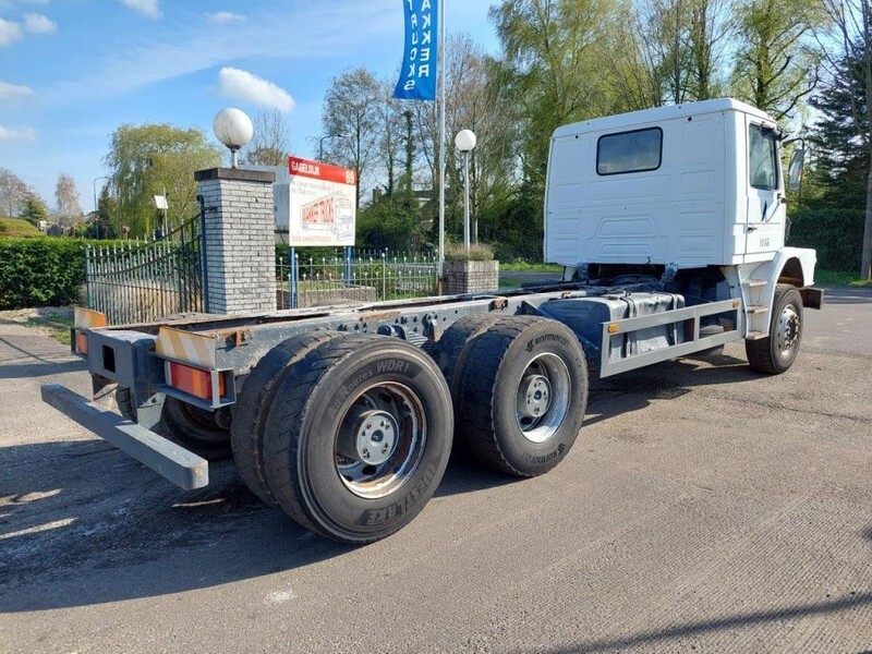 Scania T113 T113 6x4 STEEL - Грузовик-шасси: фото 3 Scania T113 T113 6x4 STEEL - Грузовик-шасси: фото 3