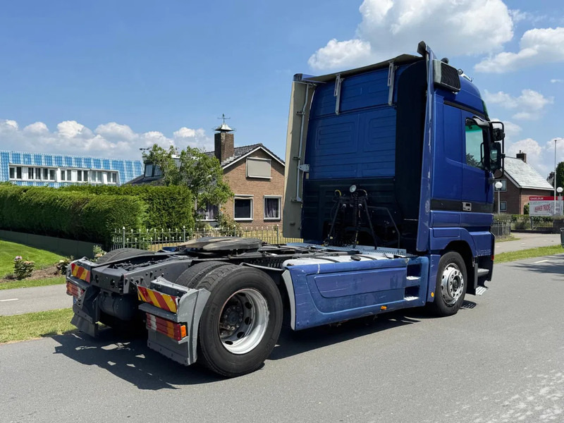 Mercedes-Benz Actros 1848 V8 EPS 3 PEDAL WITH RETARDER AND AIRCO - Тягач: фото 4 Mercedes-Benz Actros 1848 V8 EPS 3 PEDAL WITH RETARDER AND AIRCO - Тягач: фото 4