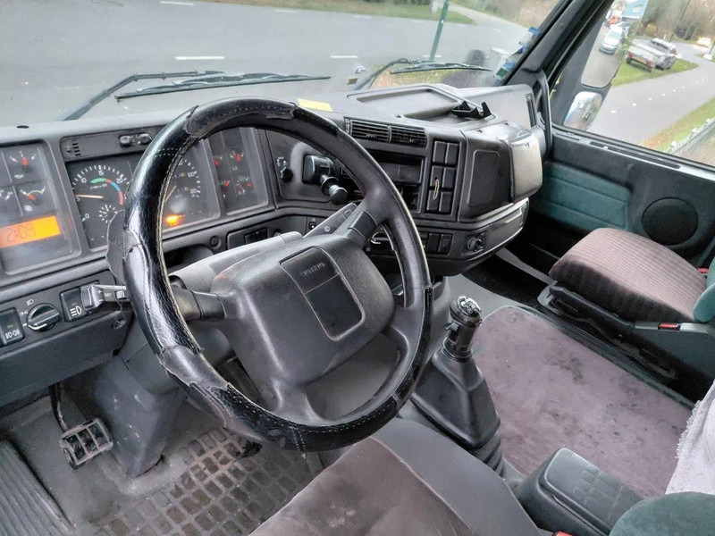 Тягач Volvo FH 12.380 MANUAL 3+3 GEARBOX: фото 13 Тягач Volvo FH 12.380 MANUAL 3+3 GEARBOX: фото 13