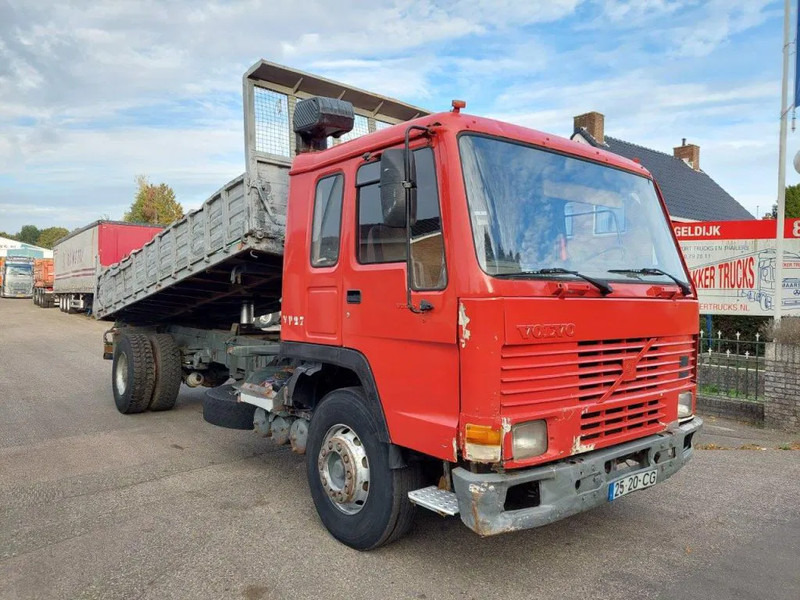 Volvo FL 10 4X2 Kipper - Самосвал: фото 2 Volvo FL 10 4X2 Kipper - Самосвал: фото 2