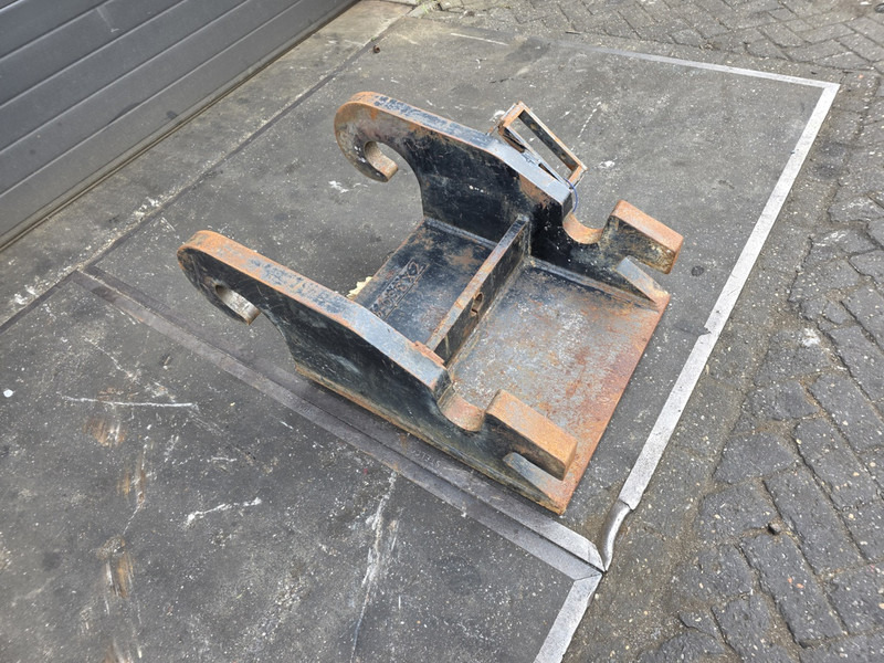 Adaptor plate cw55s verachtert kopplaat cw55s verachtert eurosteel - Сцепное устройство для Строительной техники: фото 2 Adaptor plate cw55s verachtert kopplaat cw55s verachtert eurosteel - Сцепное устройство для Строительной техники: фото 2